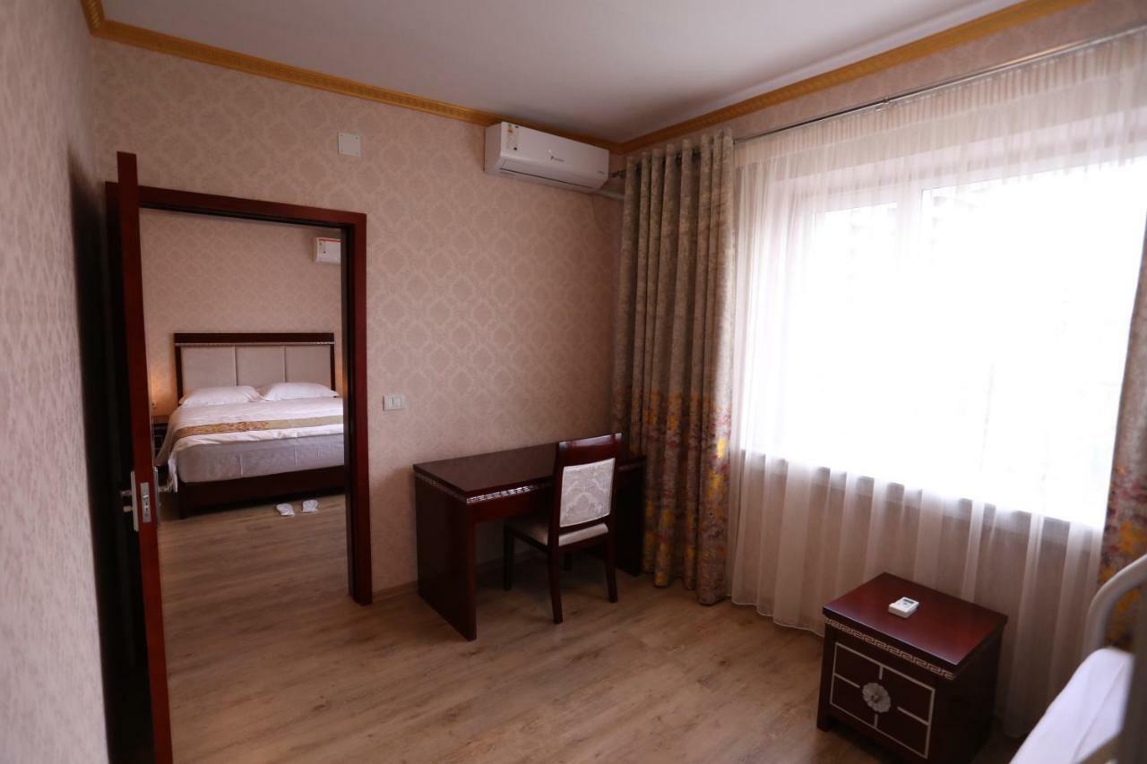 British Hotel Pogradec Zewnętrze zdjęcie