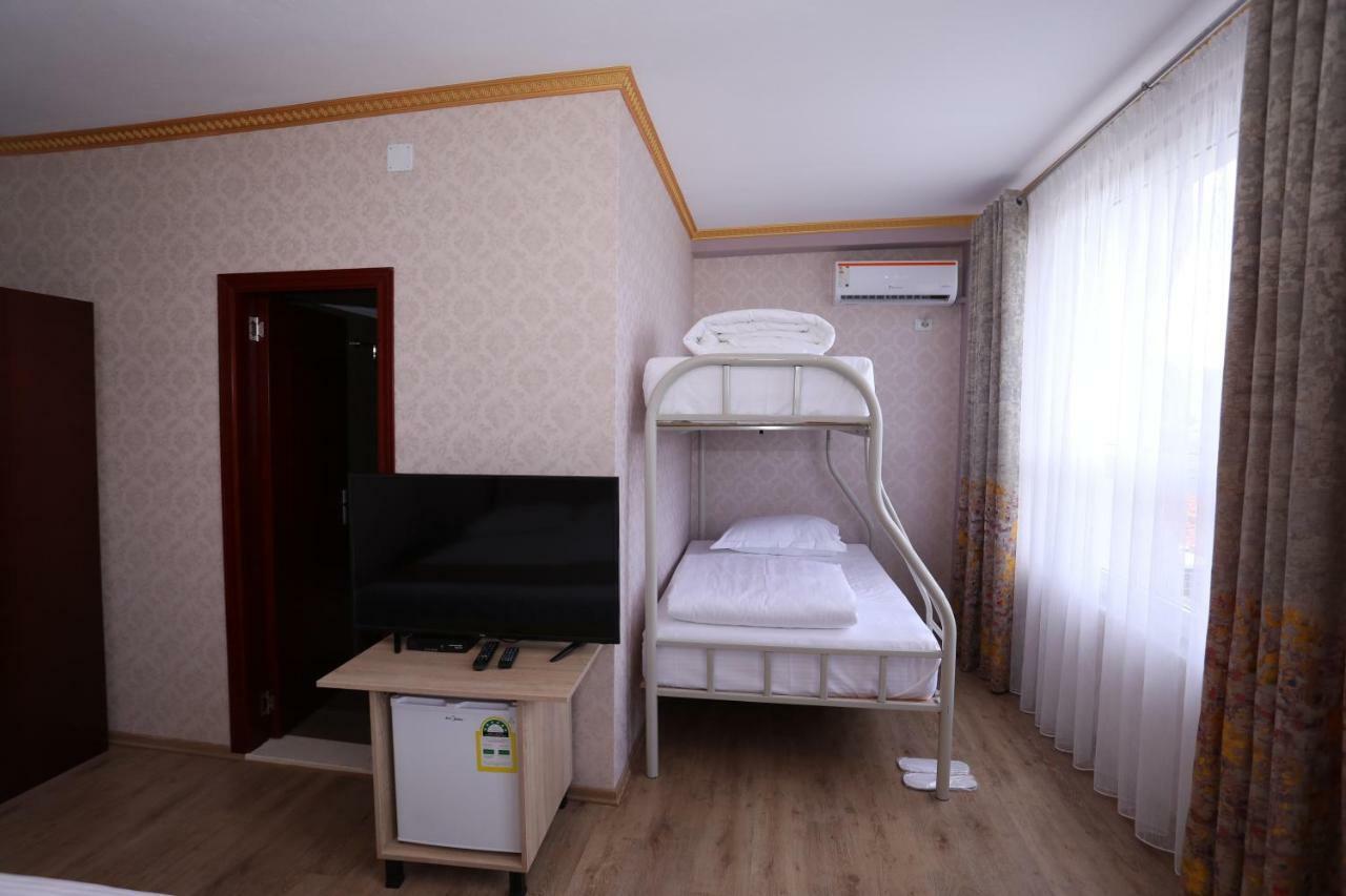 British Hotel Pogradec Zewnętrze zdjęcie